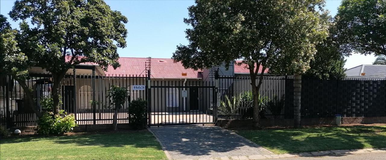 Meadowbrook Guesthouse Pretoria Luaran gambar